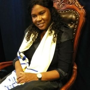 Meet your Posher, Suzette